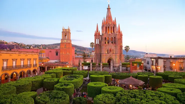 San Miguel de Allende Travel Guide: Things to Do and Where to Stay